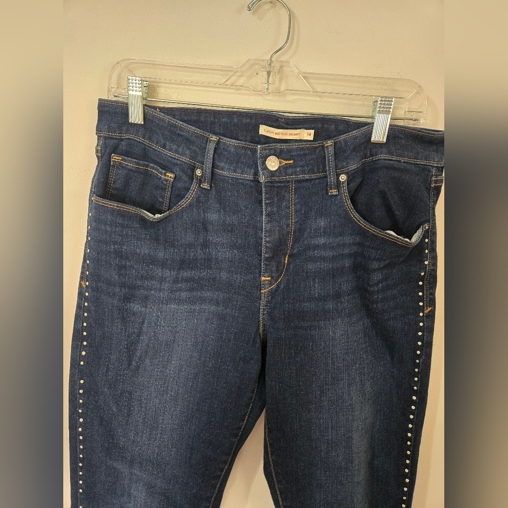 Levi's Women's Classic Mid Rise Studded Skinny Jeans Size 14 - Picture 5 of 9